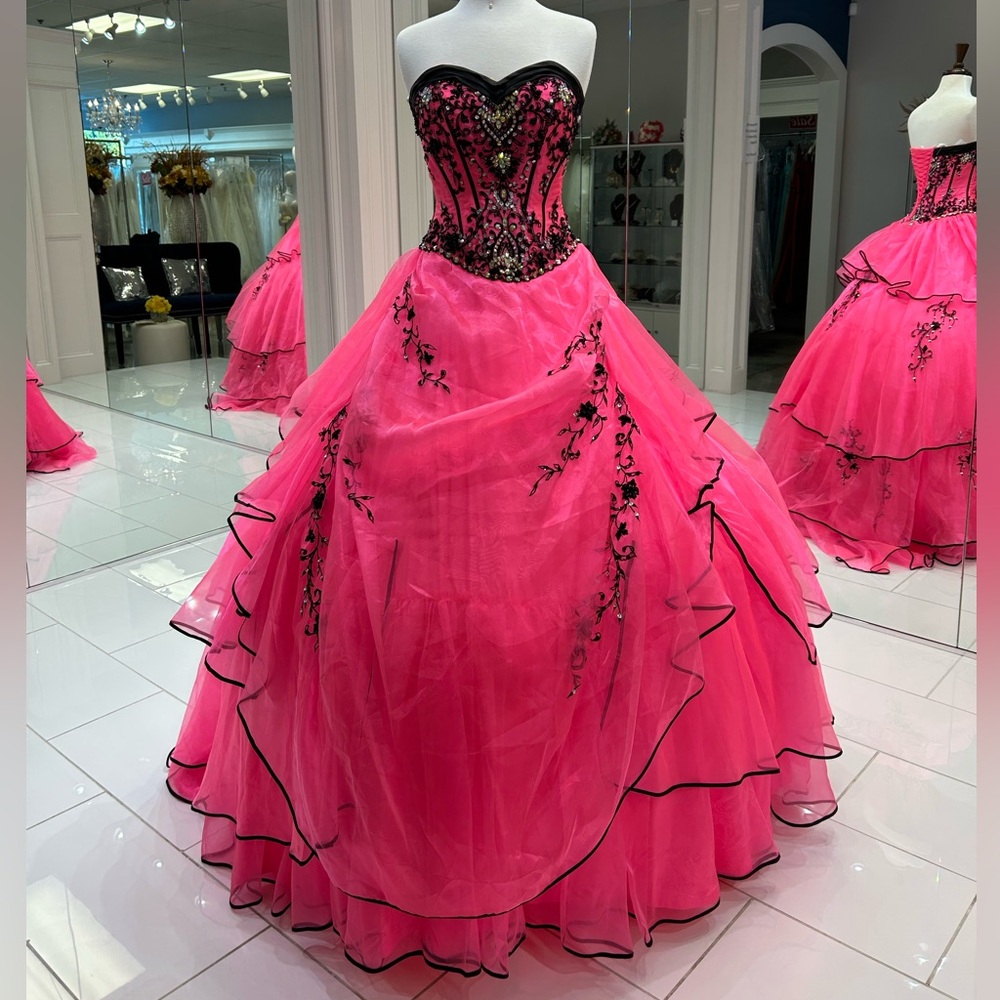 Christina Wu Stunning Fuchsia Strapless Quinceañera Gown with Black Embroidery
